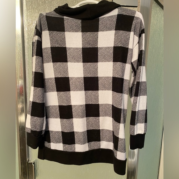 White Birch Womens Geometric Black White Turtle Neck Sweater Size M - Picture 1 of 7